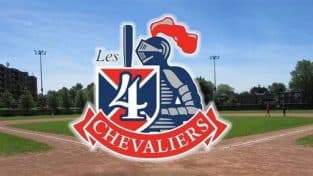 Un joueur de la formation de baseball Les 4 Chevaliers cogne un coup incroyable !